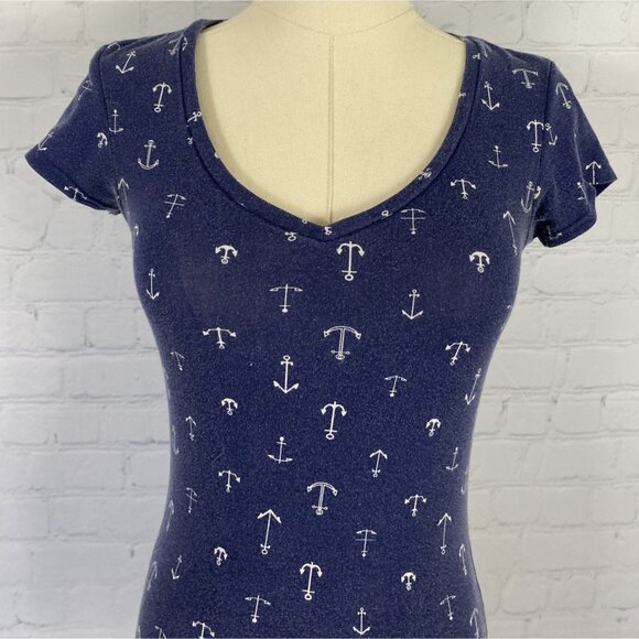 ⭐ 3/$15 Energie Navy Anchor Print V-Neck Short Sleeve Tee S - Picture 3 of 6